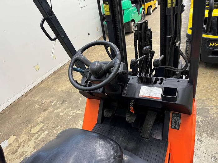 Used 2003 Toyota 7FGCU25