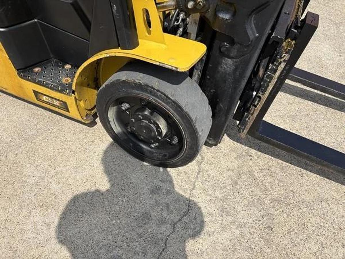 Refurbished 2000 YALE GLC050TG