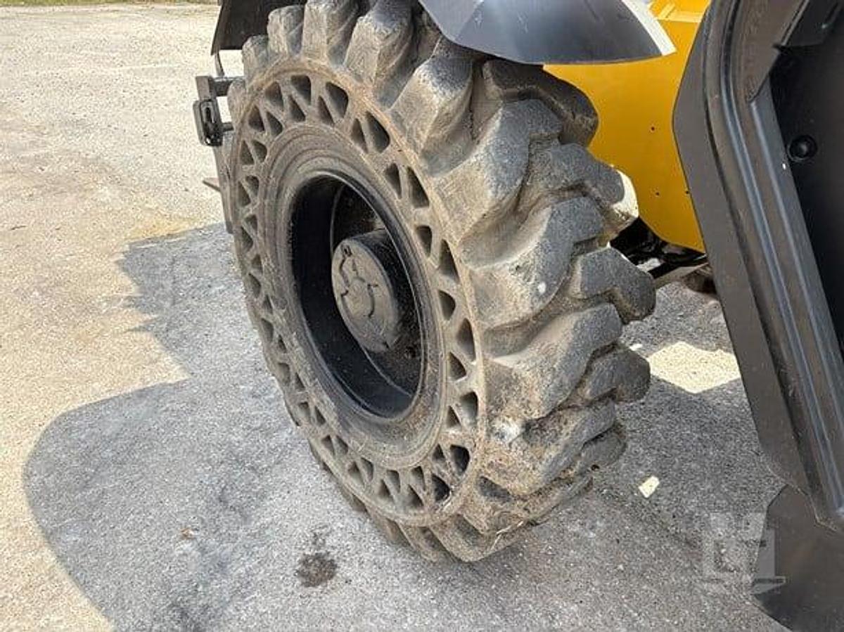 Used 2015 JCB 509-42