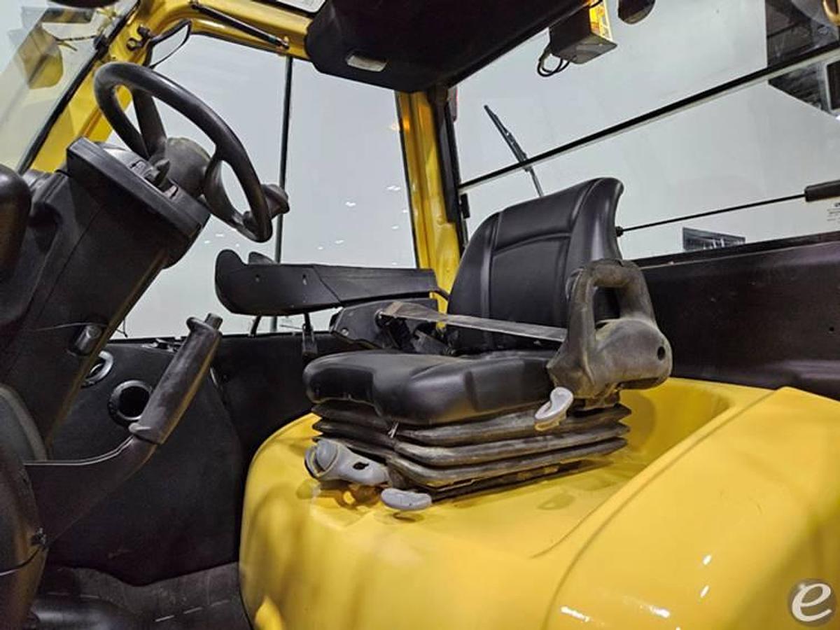 Refurbished 2018 Hyster H100FT - 10,000 LB w/ SSFP