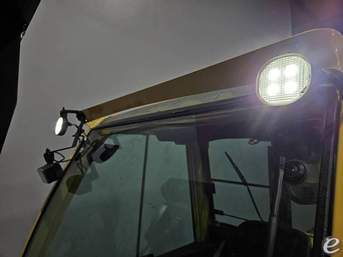 Refurbished 2018 Hyster H100FT - 10,000 LB w/ SSFP