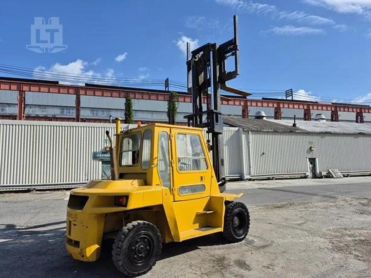 Used 2000 CAT DP70