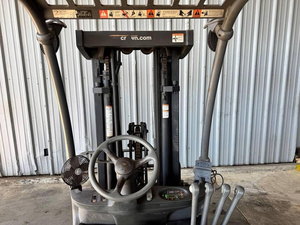 Used 2014 Crown FC4525-50