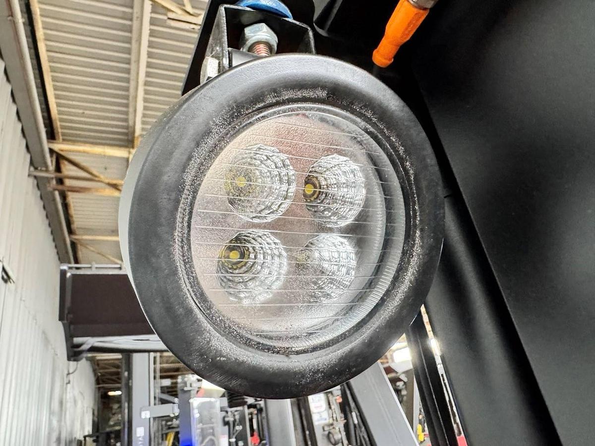 Used 2019 Raymond 425-C50TT - 42" FORKS