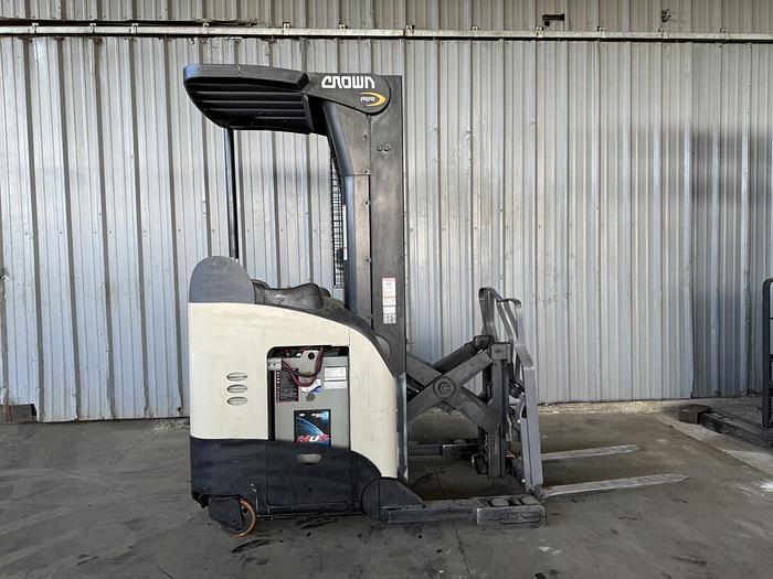 Used 2014 Crown RR5725-45