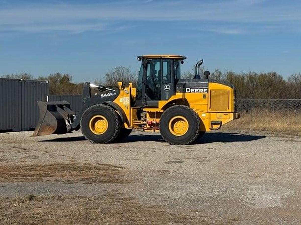Used 2018 DEERE 544KII