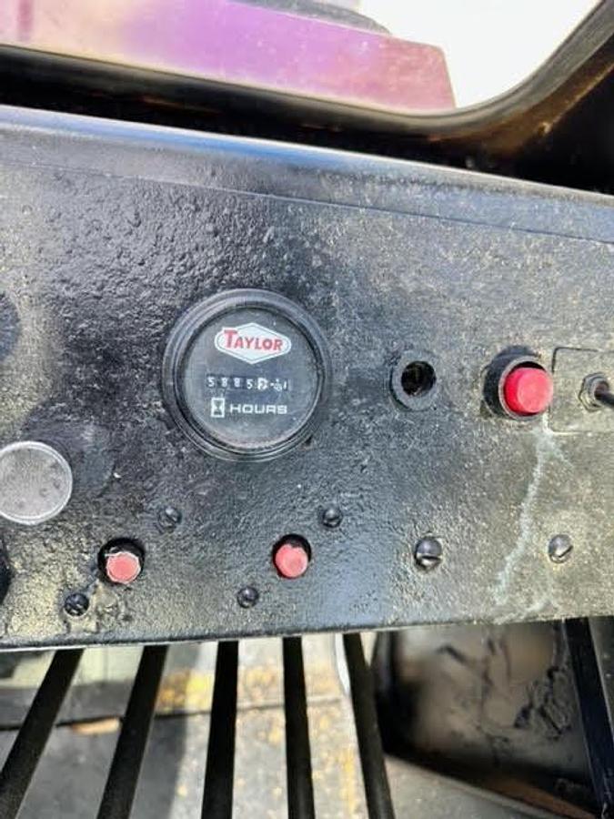 Refurbished RECONDITIONED: 1998 TAYLOR TY-550RR