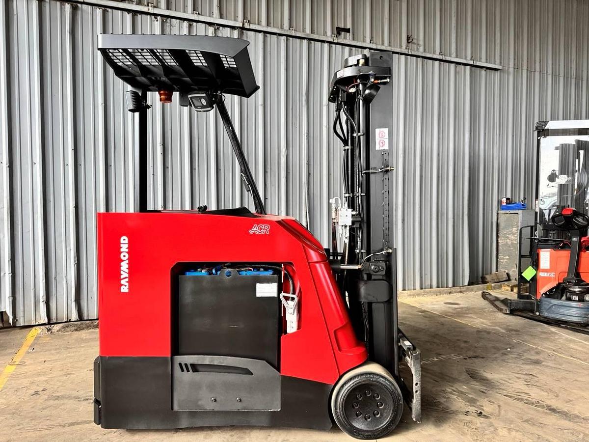 Used 2019 Raymond 425-C50TT - 42" FORKS