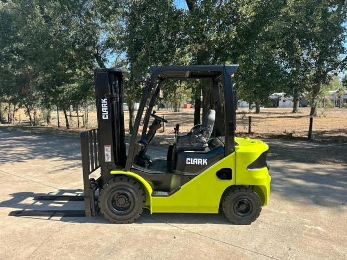 Refurbished RECONDITIONED: 2021 Clark S25D W/ WARRANTY
