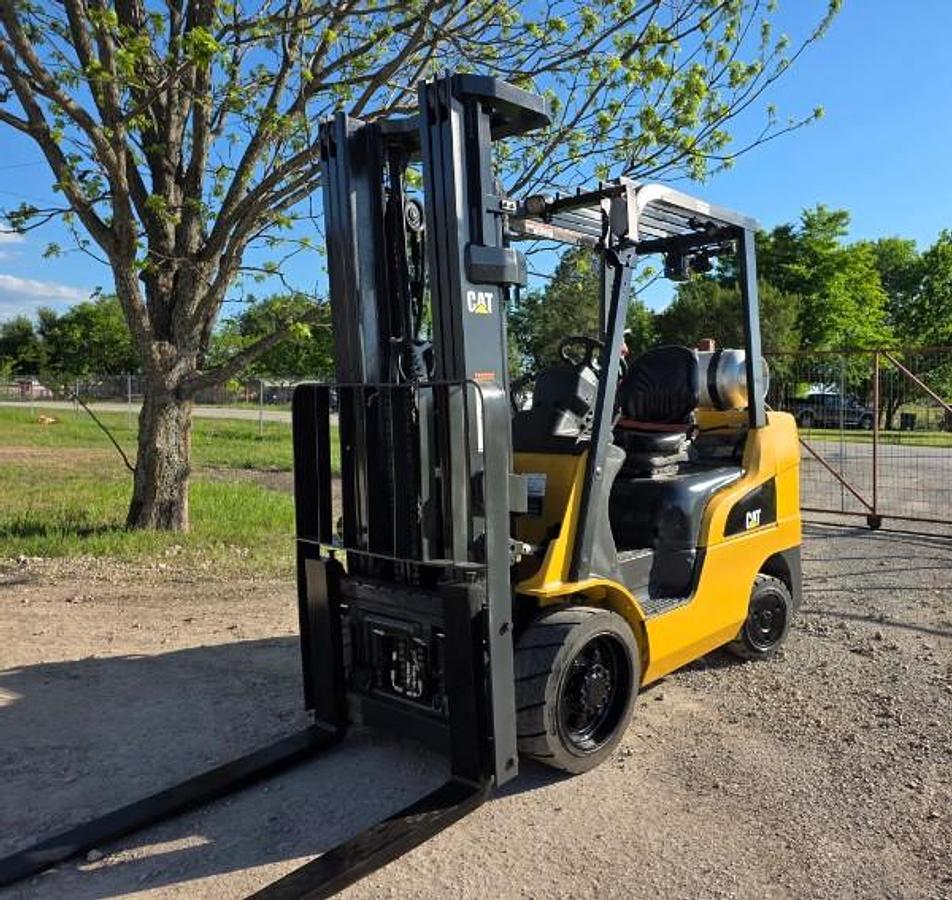 Refurbished 2020 CAT / Mitsubishi FGC25N