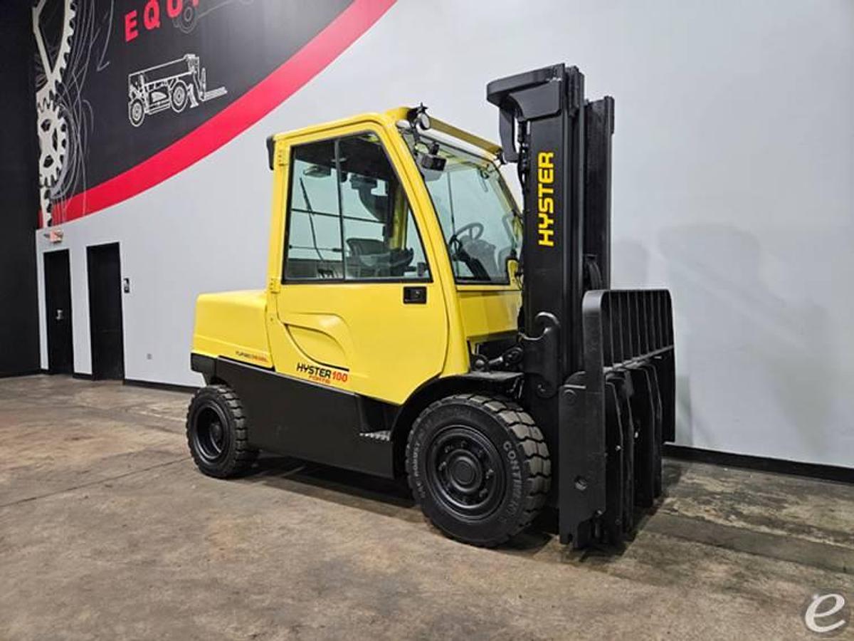 Refurbished 2018 Hyster H100FT - 10,000 LB w/ SSFP