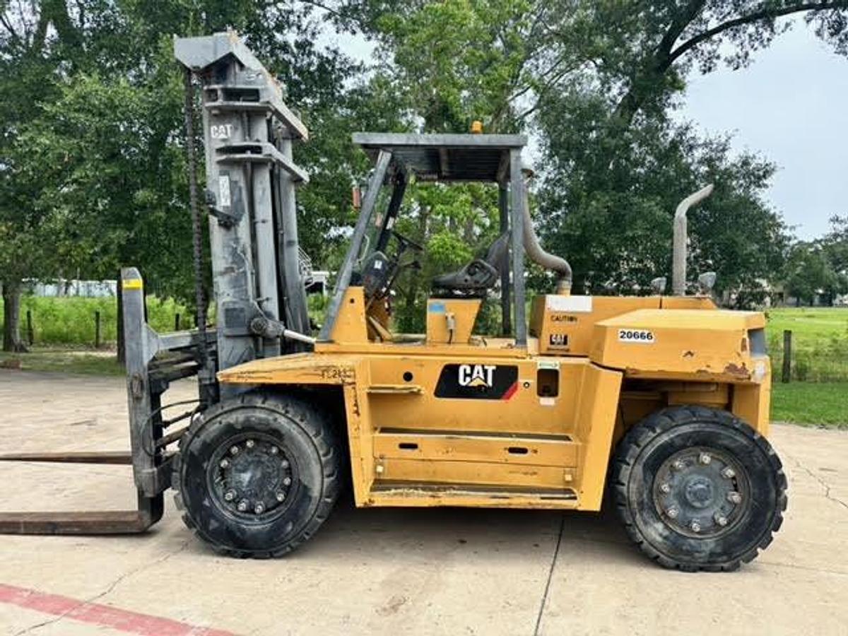 Used 2004 CAT DP115