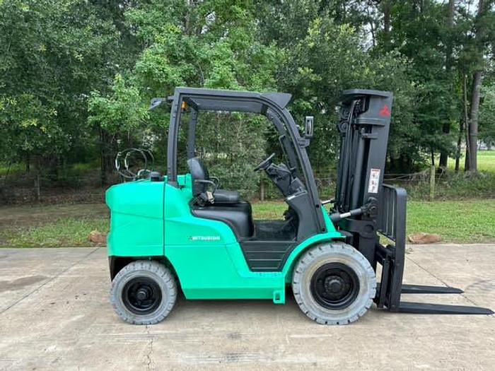 Used 2014 Mitsubishi FG40N1