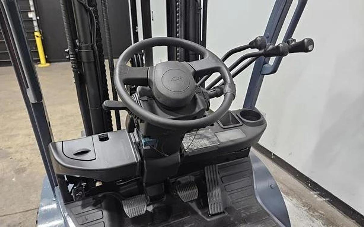 Used 2017 Toyota 8FDU30