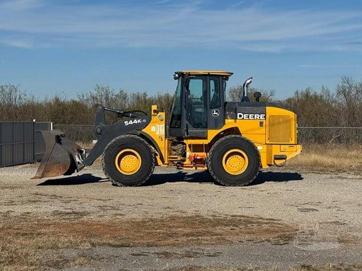 Used 2018 DEERE 544KII