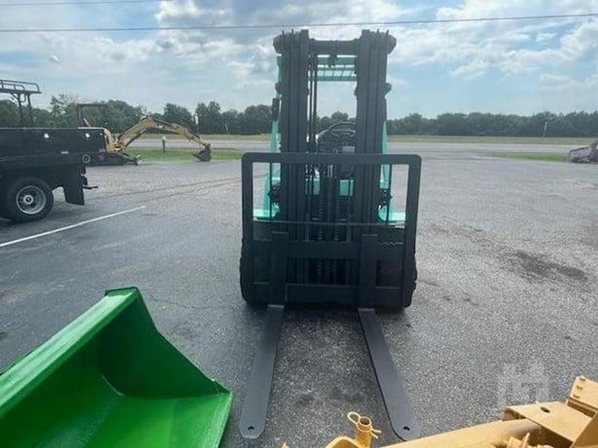 Used 2000 Mitsubishi FG35