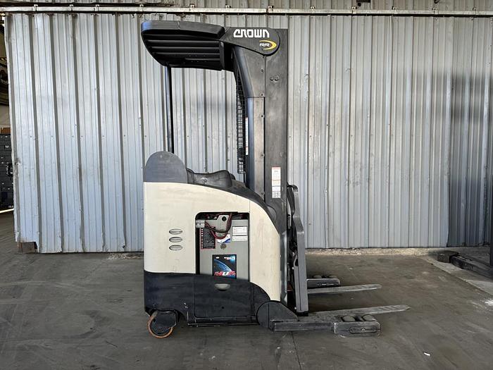 Used 2014 Crown RR5725-45