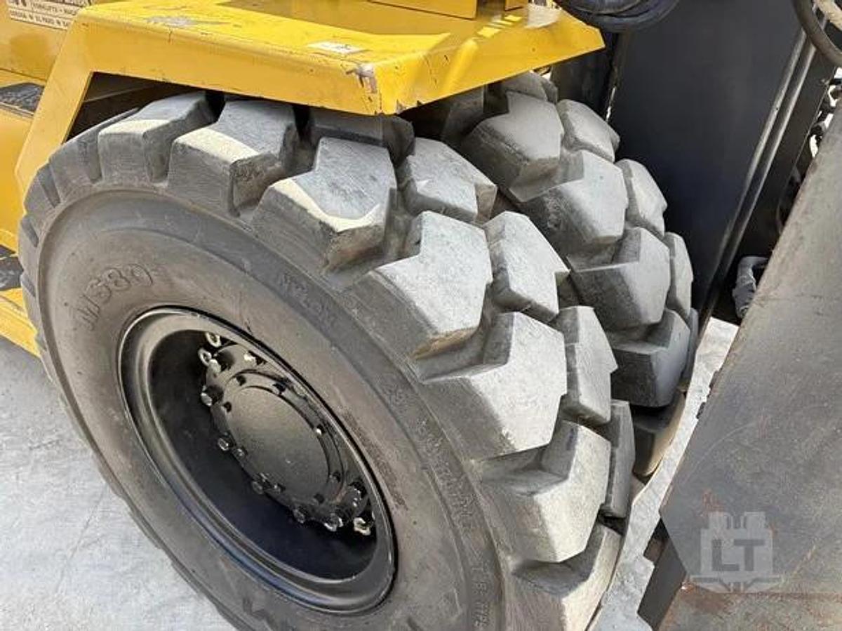 Used 2017 Komatsu FD160E-8