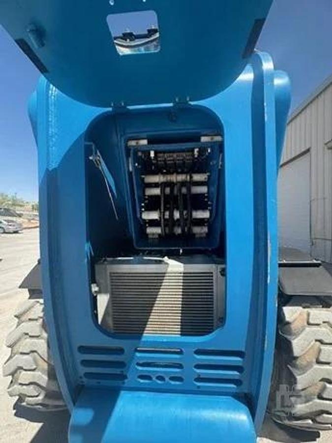 Used 2021 Genie GTH1256