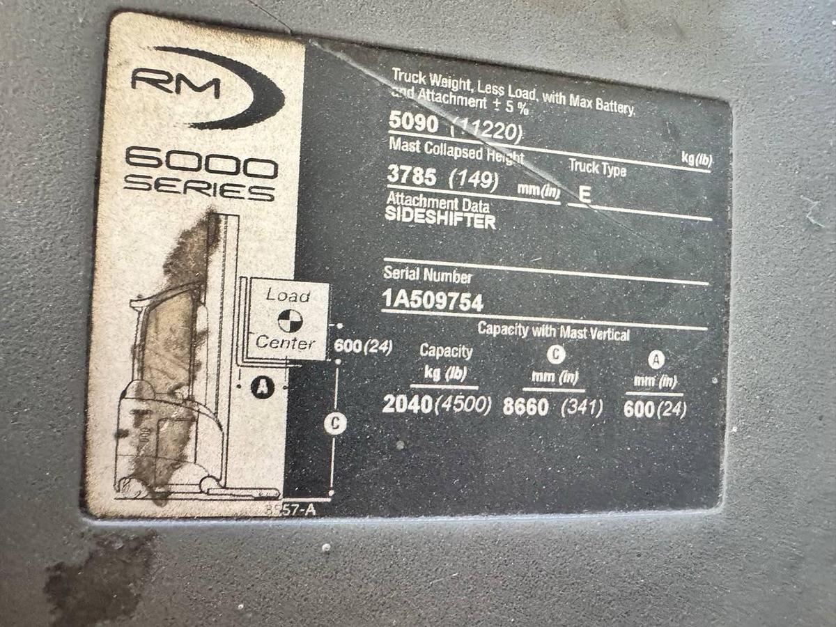 Used 2017 Crown RM6095S-45