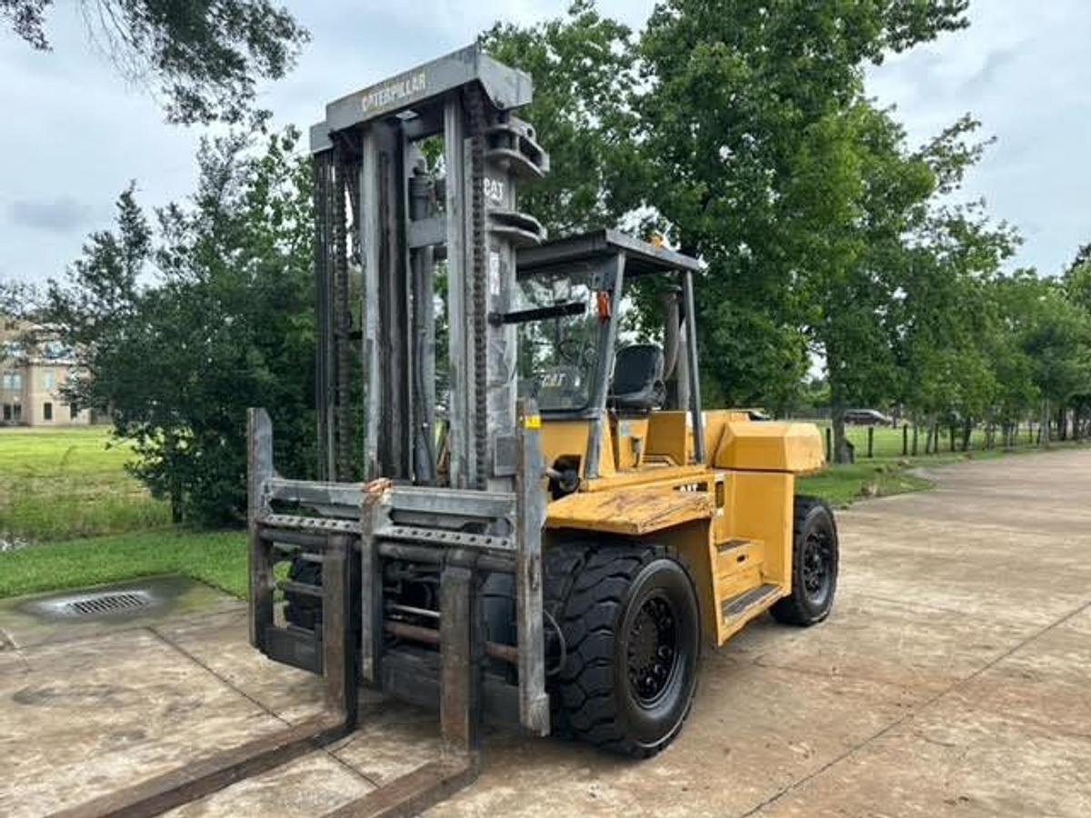Used 2004 CAT DP115