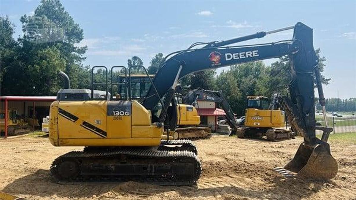 Used 2018 Deere 130G