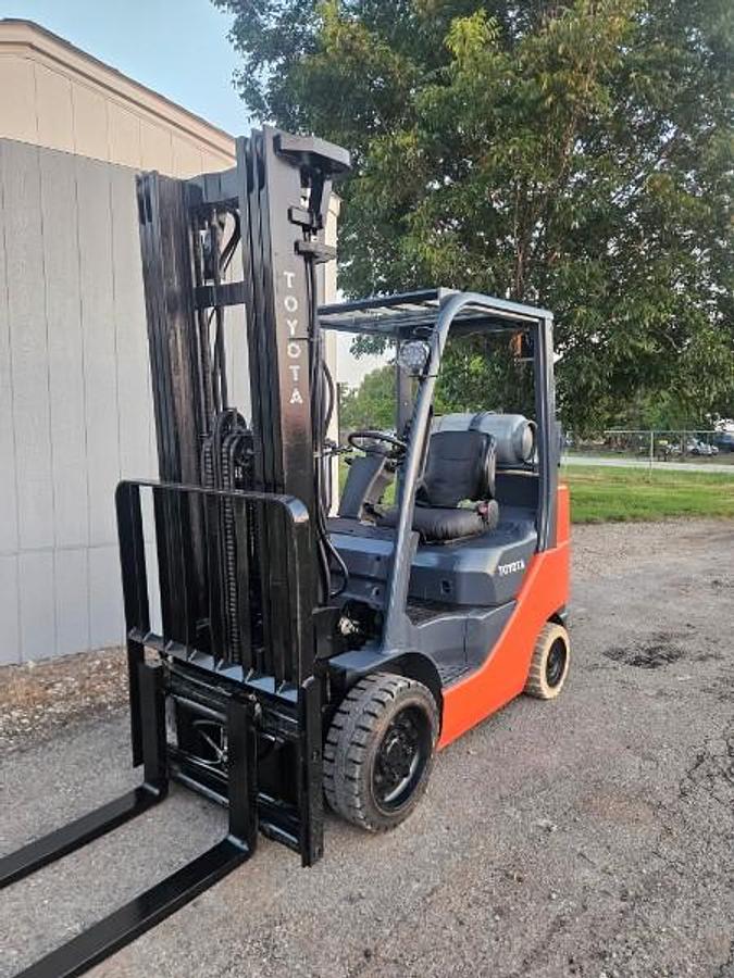 Refurbished 2010 Toyota 8FGCU25