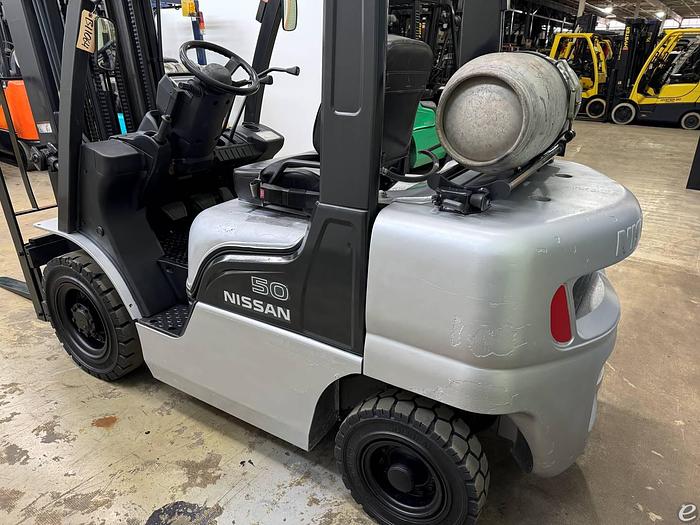 Used 2007 Nissan PF50