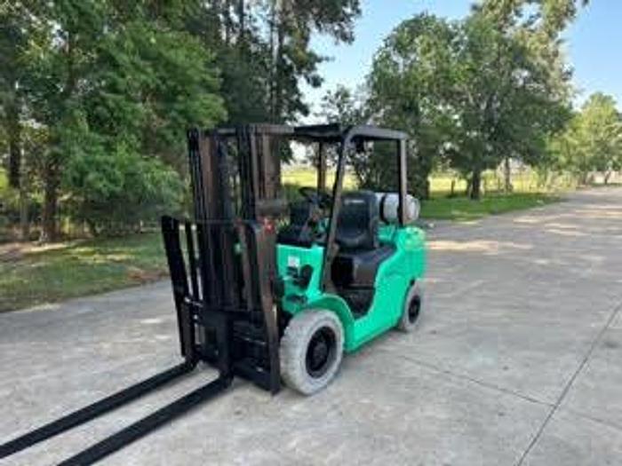 Used 2013 Mitsubishi FG25N