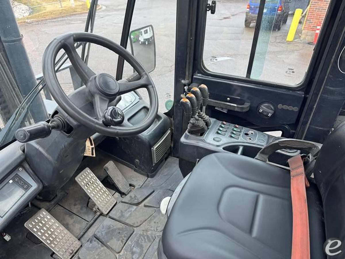 Used 2017 DOOSAN D120S-7 -  26,500 Lbs. CAPACITY