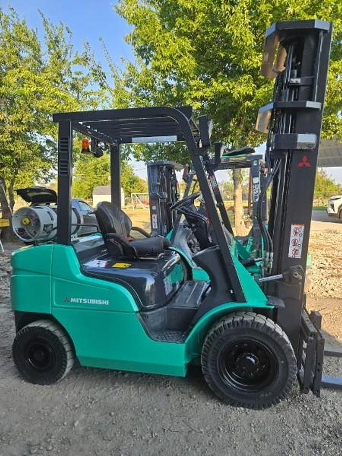 Refurbished 2020 Mitsubishi FG25N