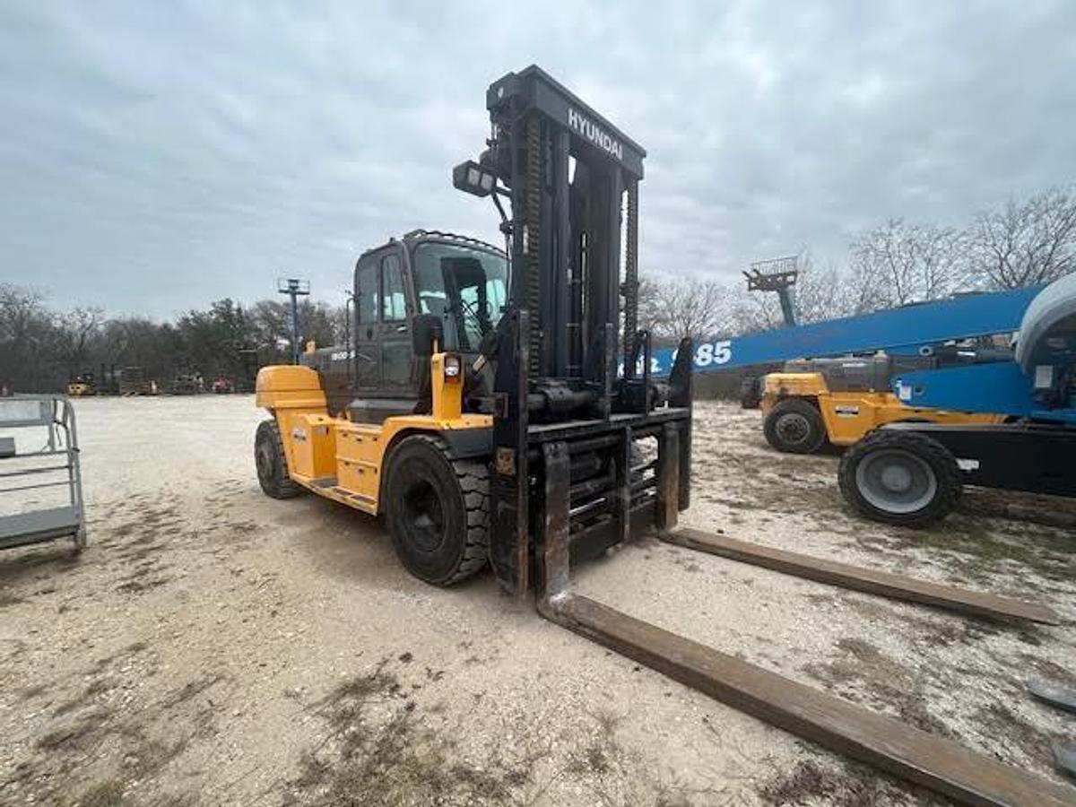 Refurbished 2018 Hyundai 160D-9