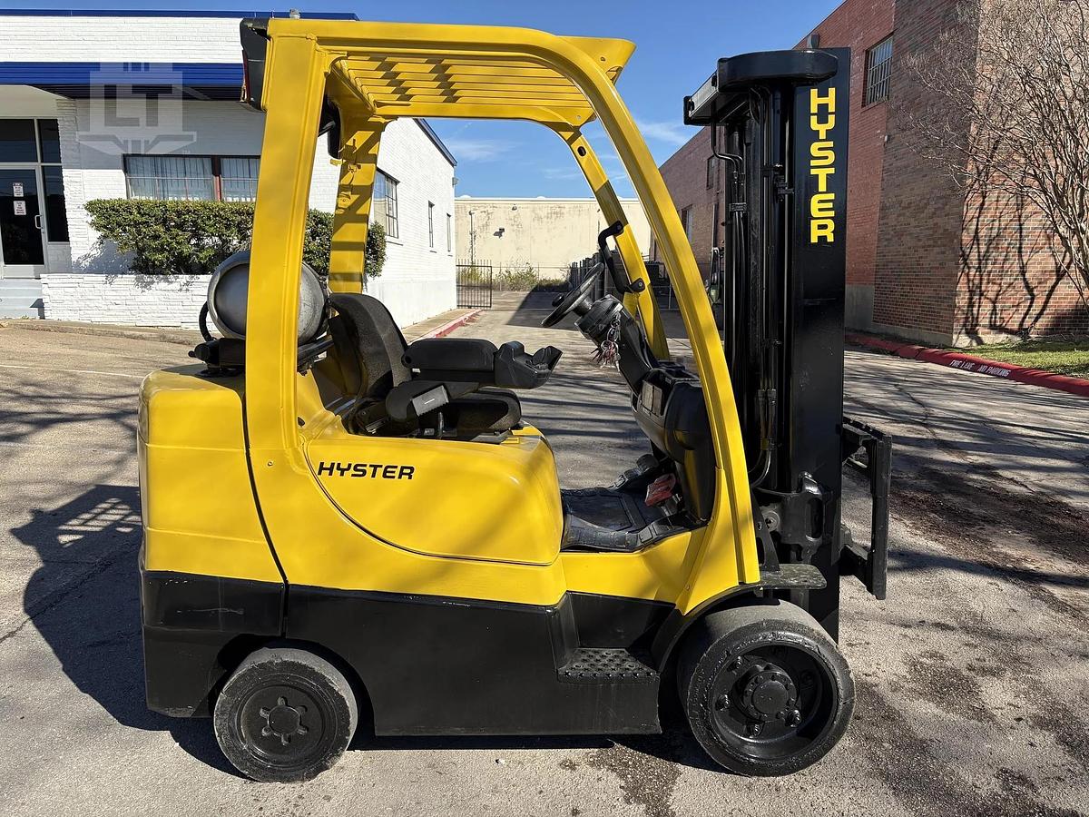 Refurbished 2008 Hyster S70FT