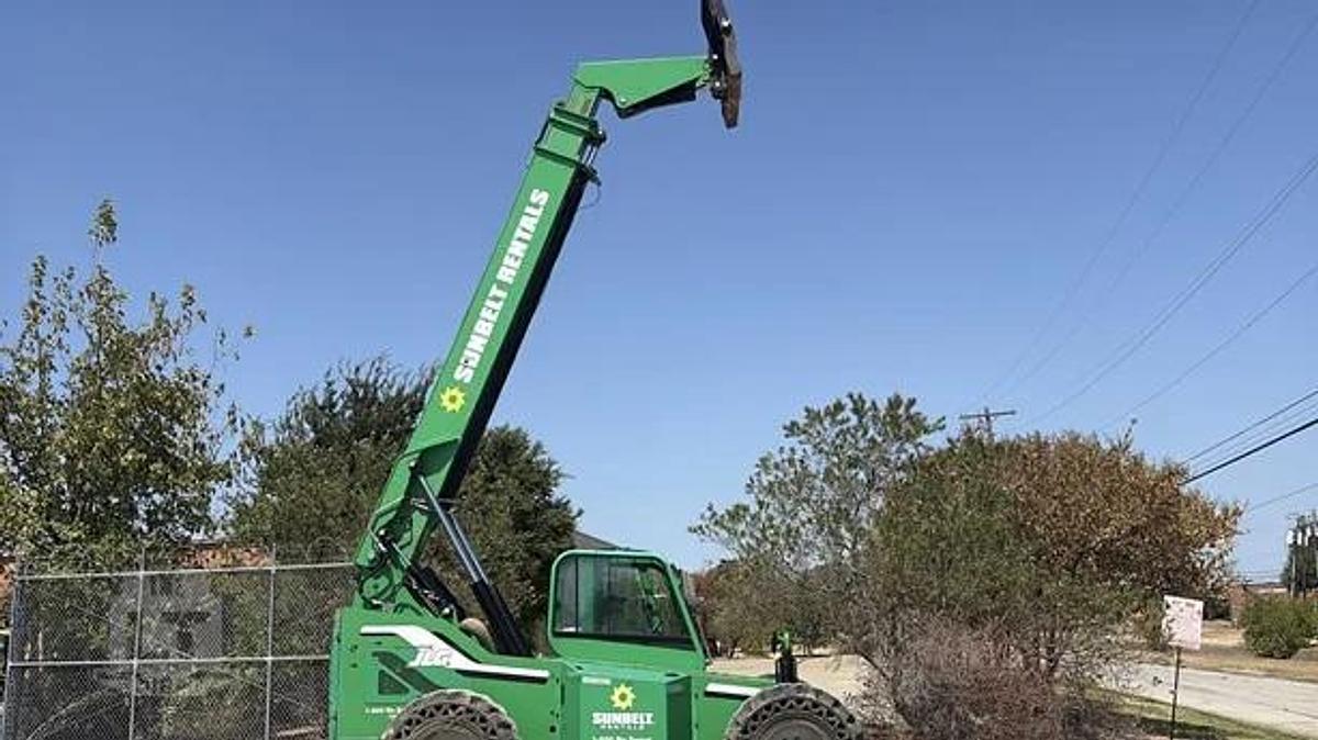 Used 2015 JLG 6042