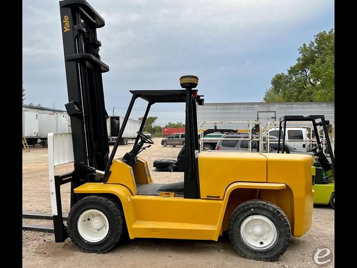 Used 2005 Yale GDP155