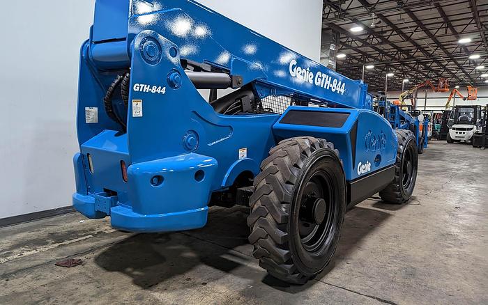 Used 2013 Genie GTH844