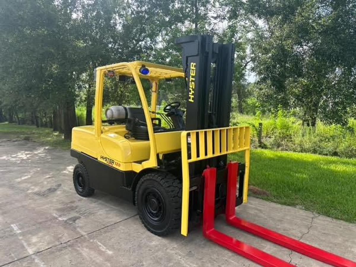 Refurbished 2013 Hyster H120FT