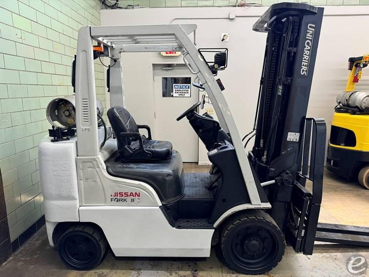 Used 2017 Nissan CF60