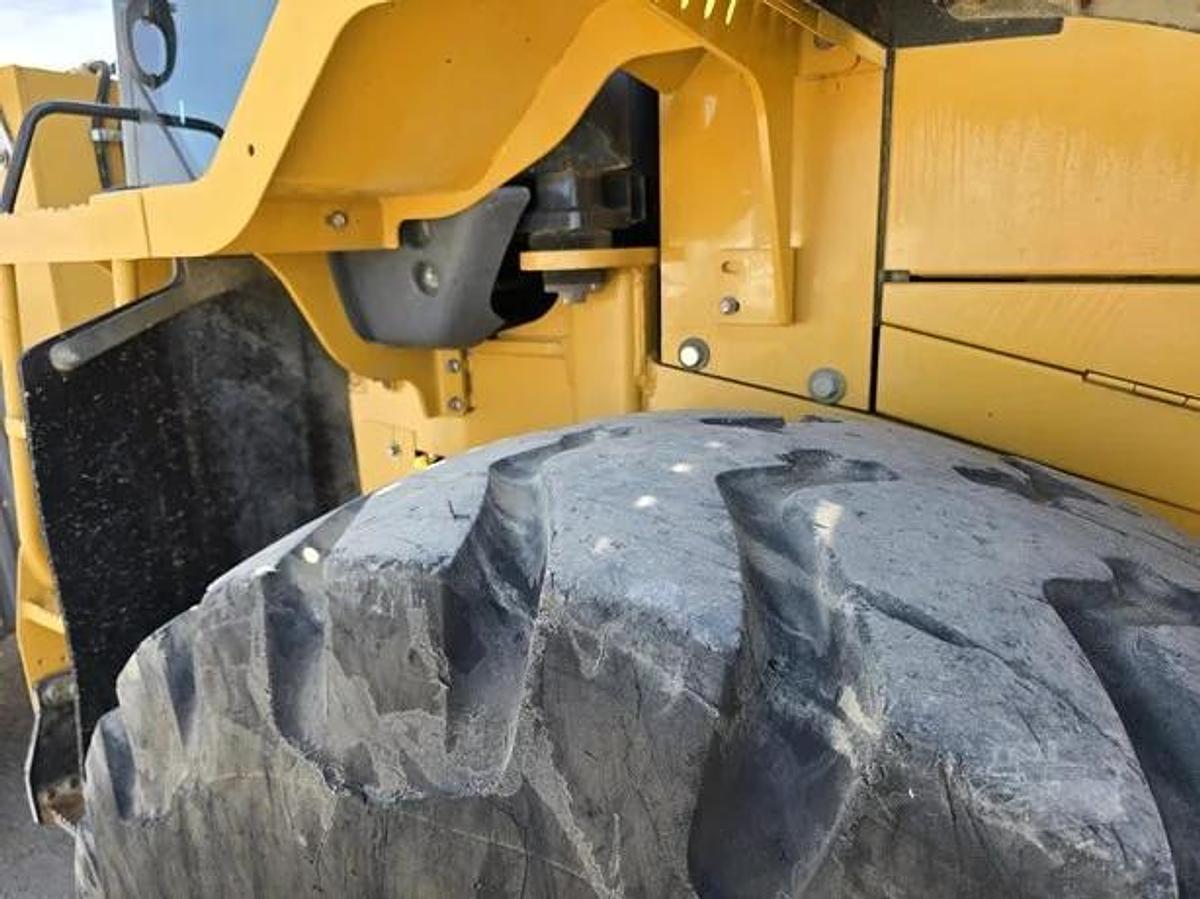Used 2007 DEERE 644J