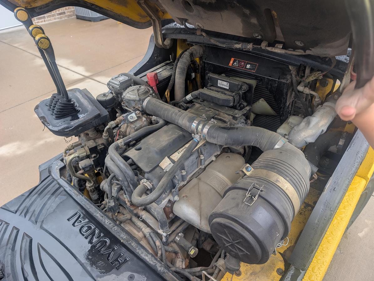 Used 2016 Hyundai H25L-7A