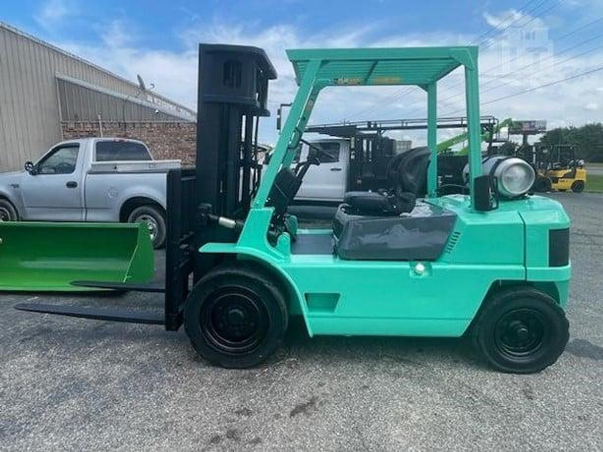 Used 2000 Mitsubishi FG35