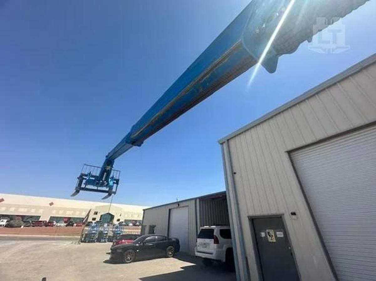 Used 2021 Genie GTH1256