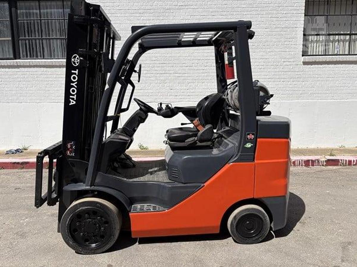 Used 2022 Toyota 8FGCU32