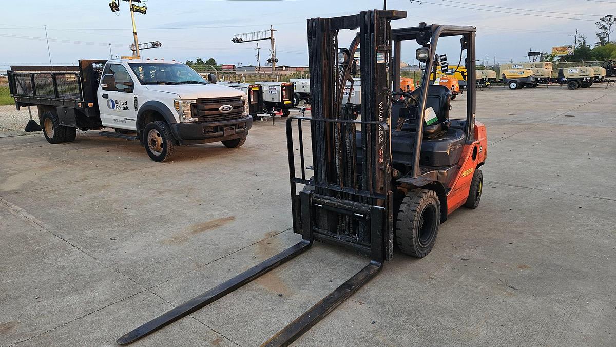 Used 2019 Toyota 8FDU25