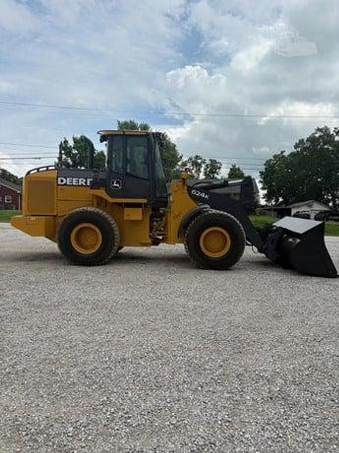 Used 2013 DEERE 624K