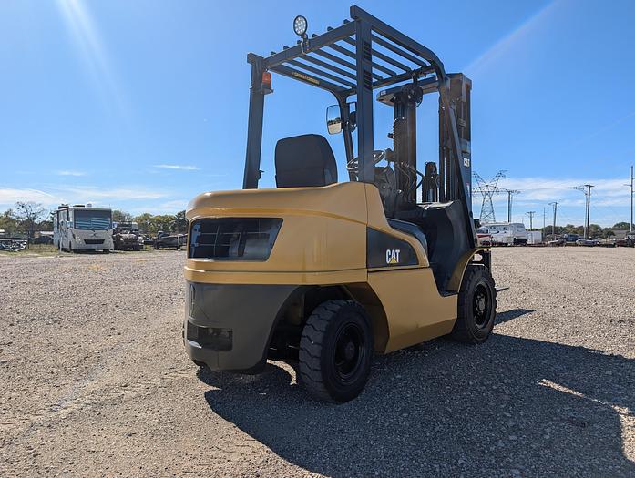 Refurbished RECONDITIONED: 2008 CAT P5000 Diesel Forklift