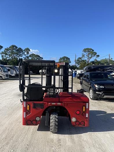 Used 2009 Moffett M4 Piggyback