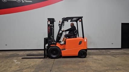 Used 2023 VIPER FB25