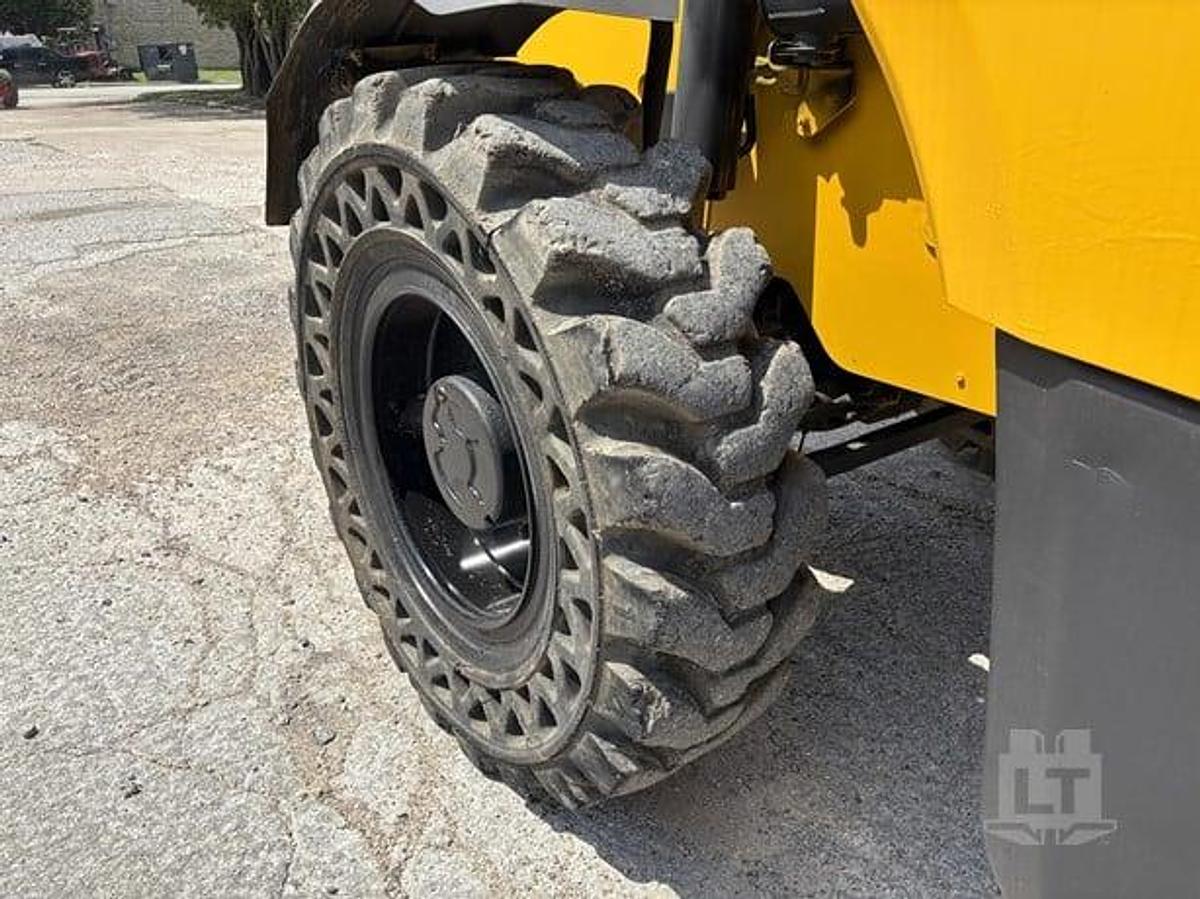 Used 2015 JCB 509-42