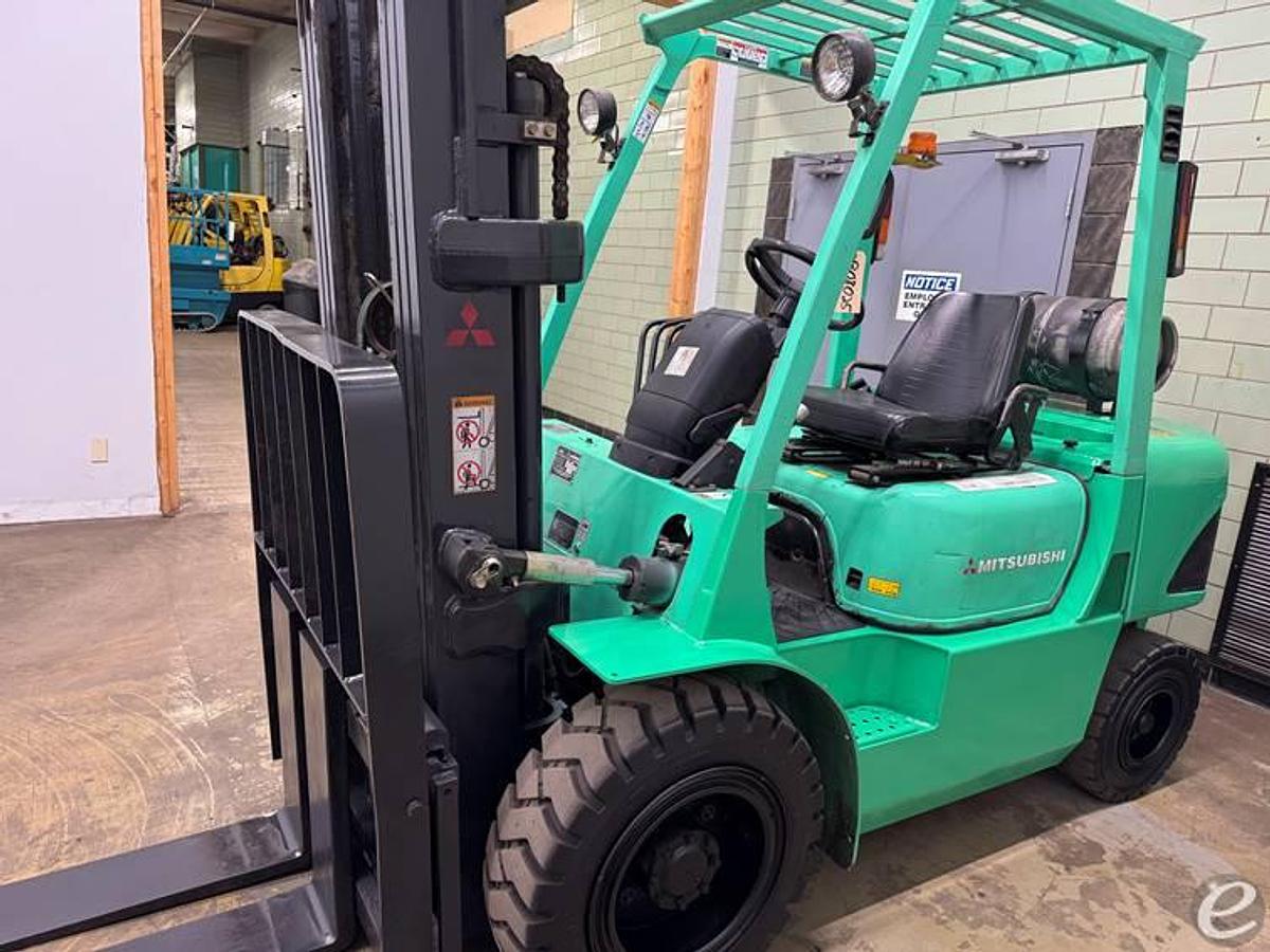 Refurbished 2020 Mitsubishi FG30K